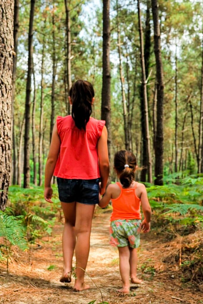 Sentier pieds nus à Cap Cauderoue
