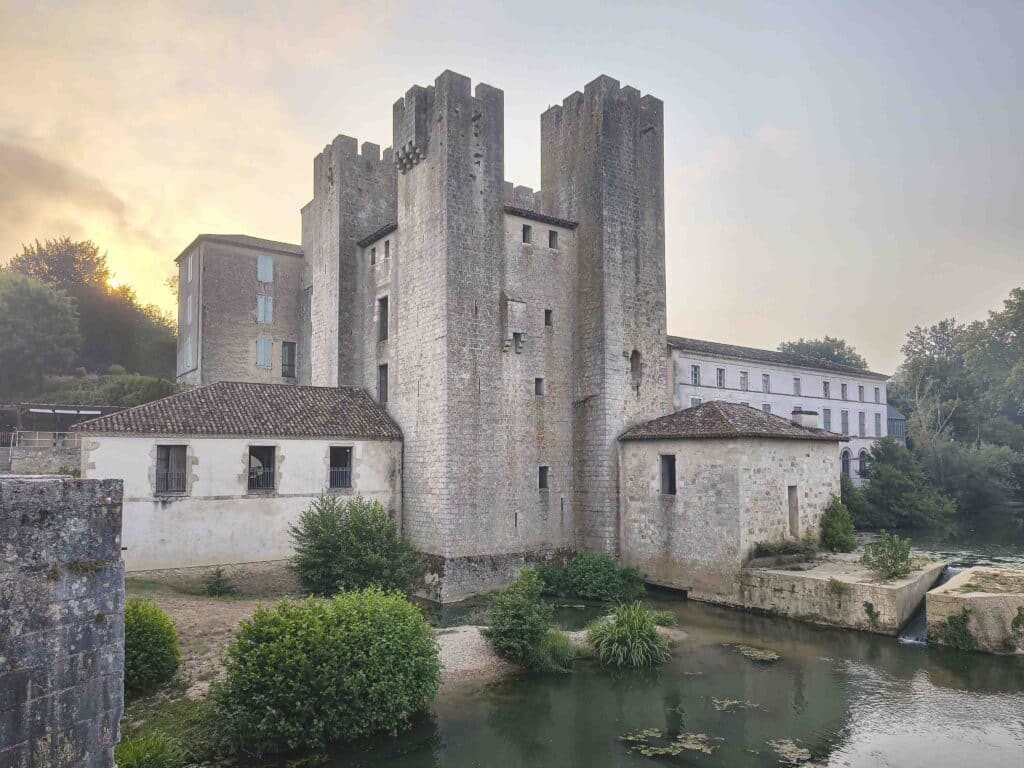Moulin des Tours-Albret tourisme